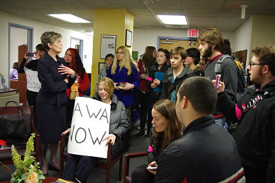 Students Confront VP Hanson on VAWA Controversy