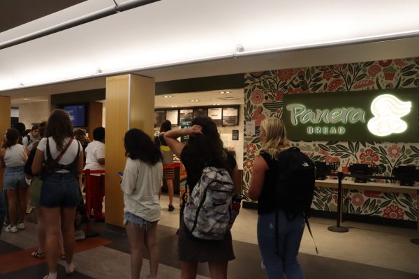 Incoming dining venues Panera Bread, Qdoba offer students new options