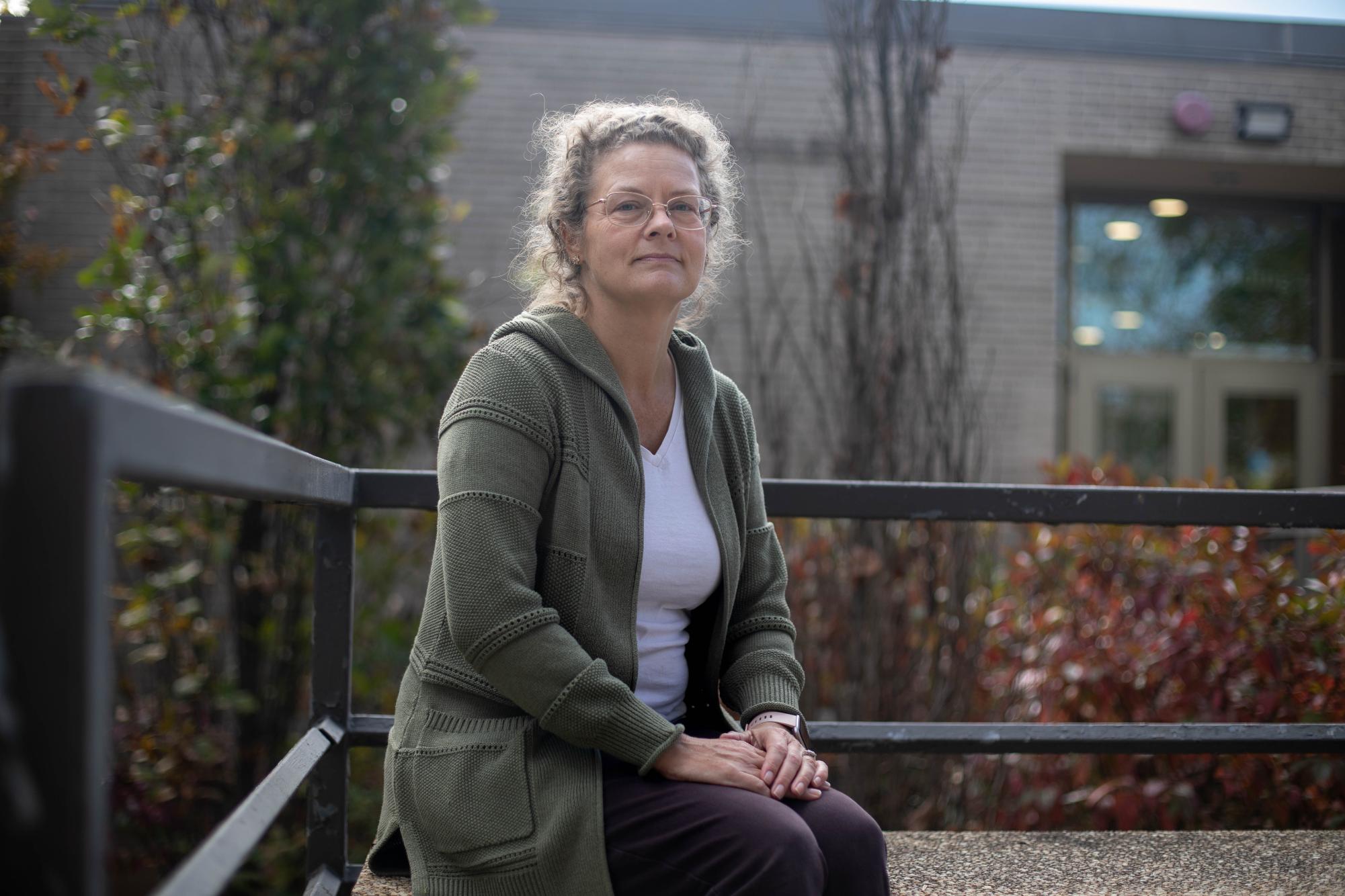 Professor Kara Reynolds has developed popular economics courses on Taylor Swift and immigration. She prioritizes students' voices and input in her work.